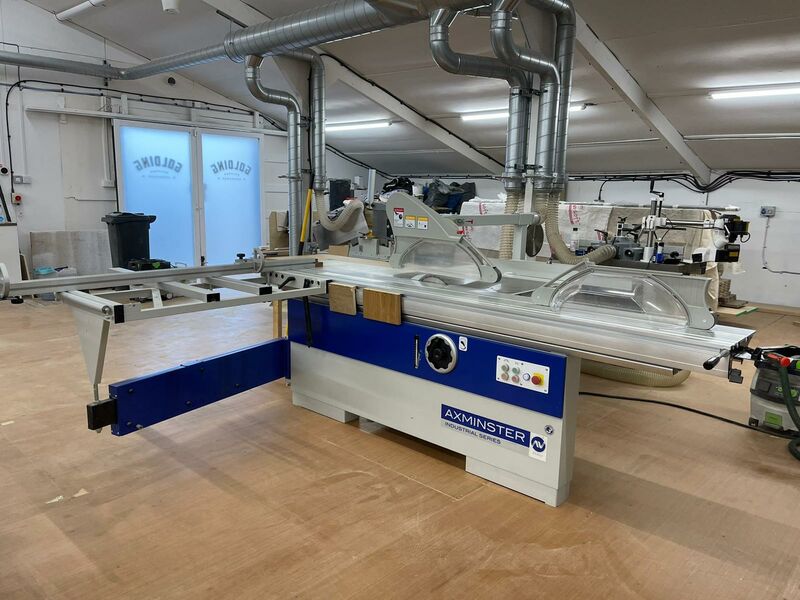 Used Axminster Trade OAV P305 Panel Saw
