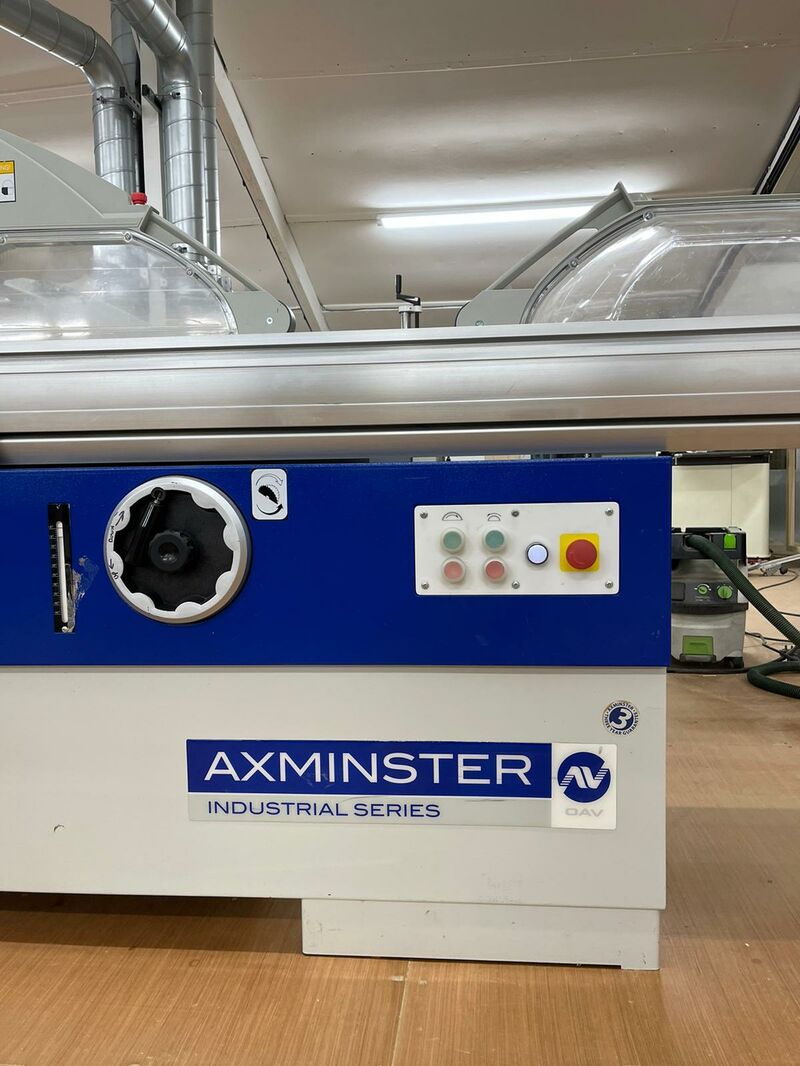 Used Axminster Trade OAV P305 Panel Saw