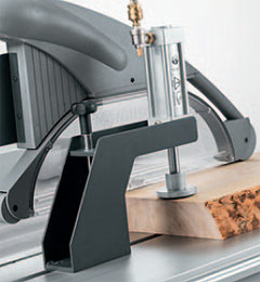 A photo of the quick-action pneumatic clamp