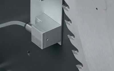A photo of the coolant spray device